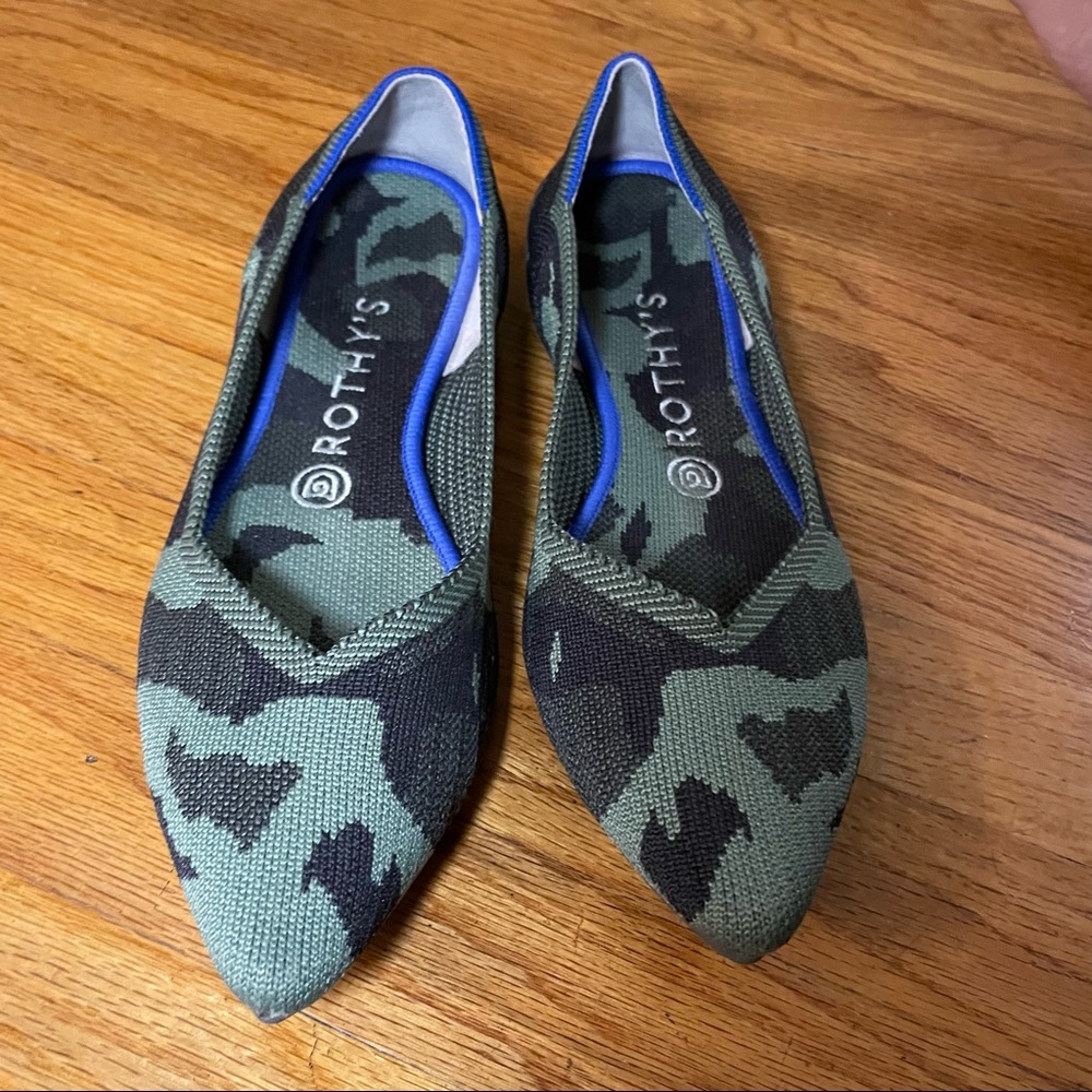 RETIRED Rothy’s Olive Camo Point Flats, size 9